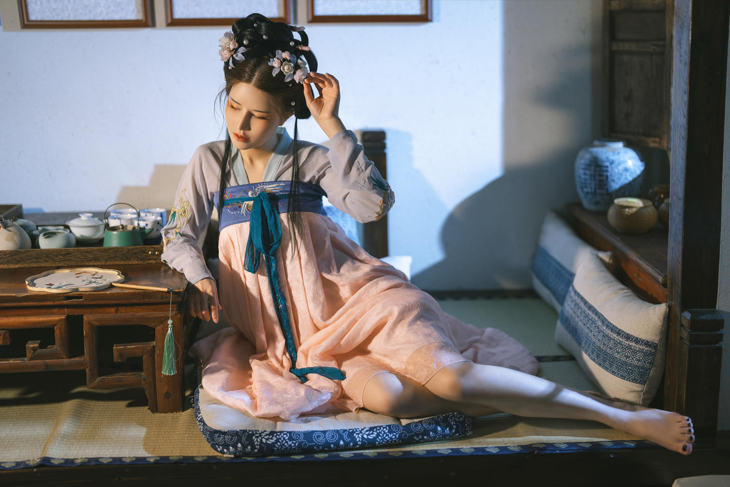 鹿八岁 X铁手叫兽 汉服 [57P1V-2.93GB]