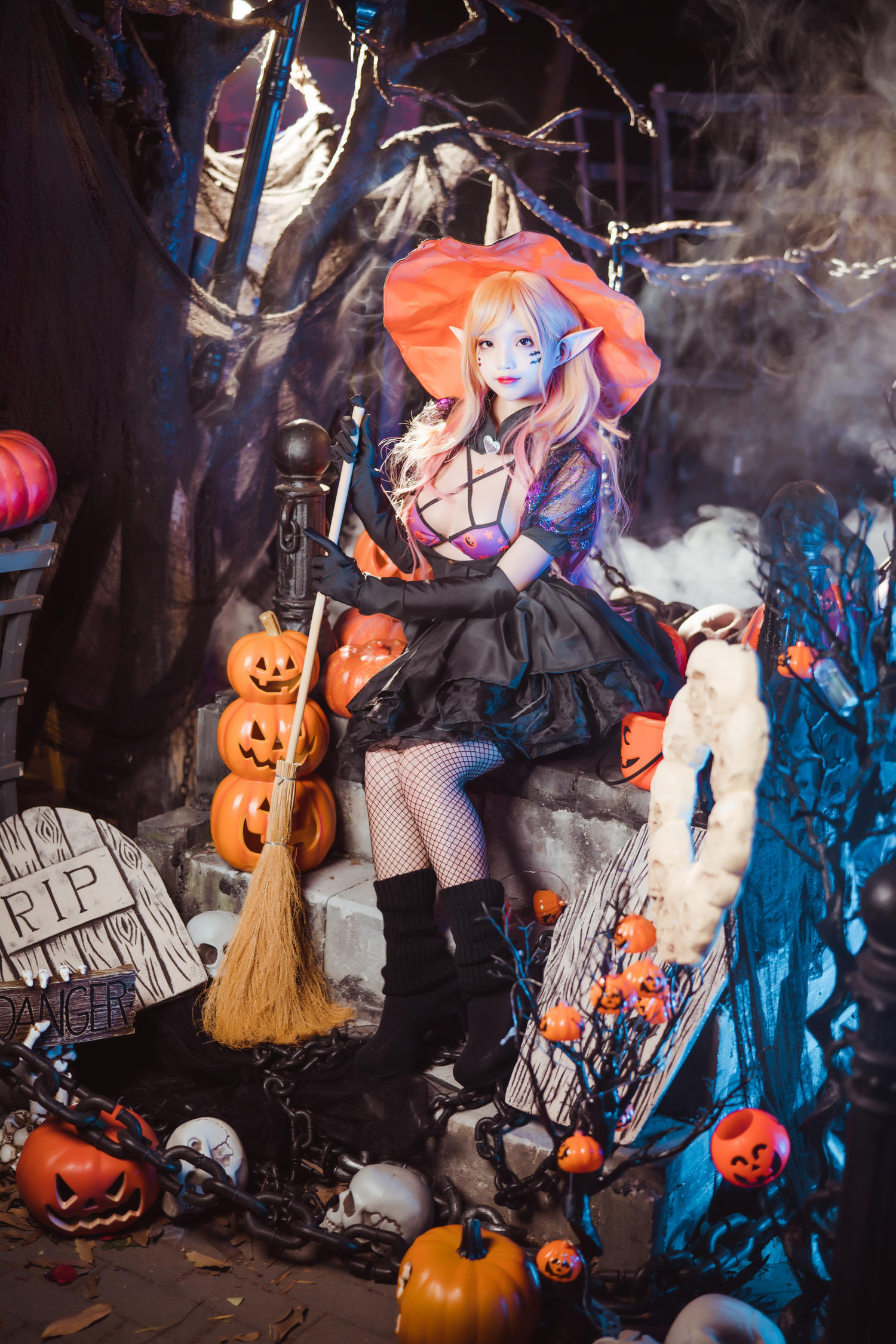 狐玖玖 喜多川万圣节 [14P-283MB]