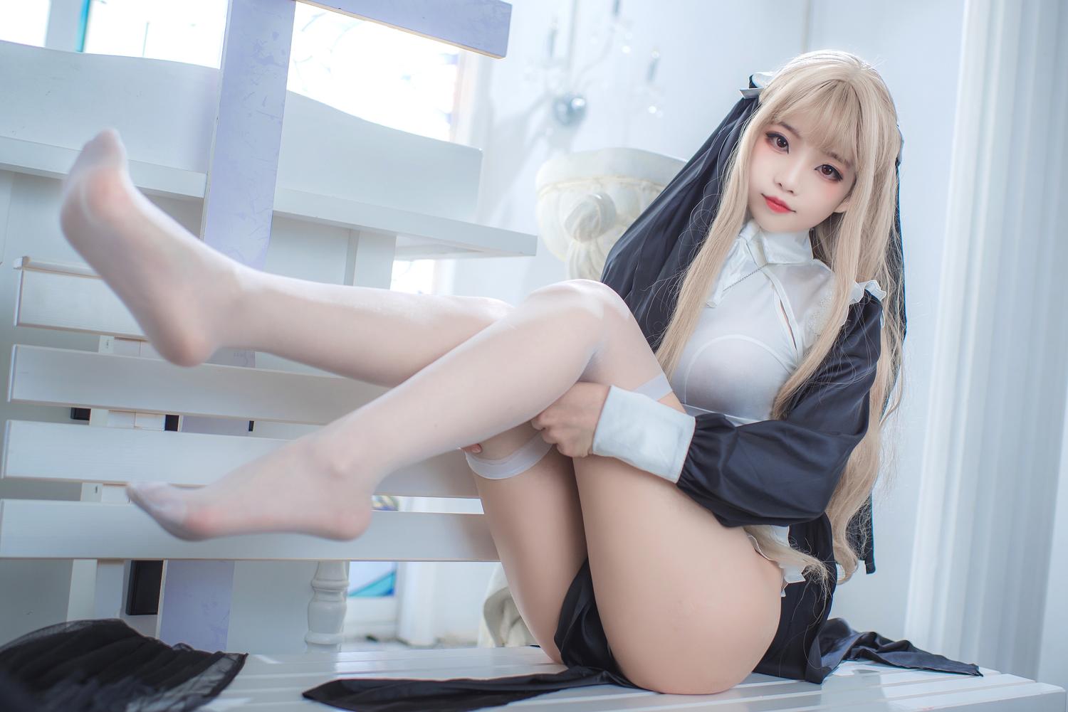 狐玖玖 修女 [24P-166MB]