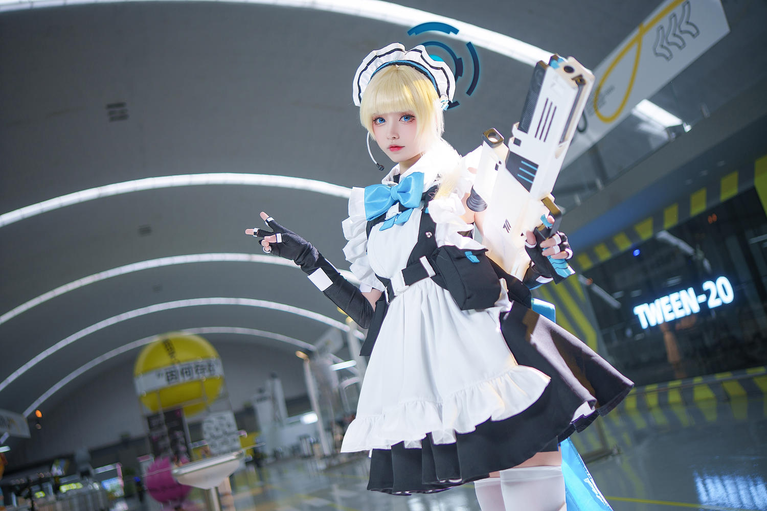 大大卷卷小卷 碧蓝档案飞鸟马时 短女仆 [27P-211MB]