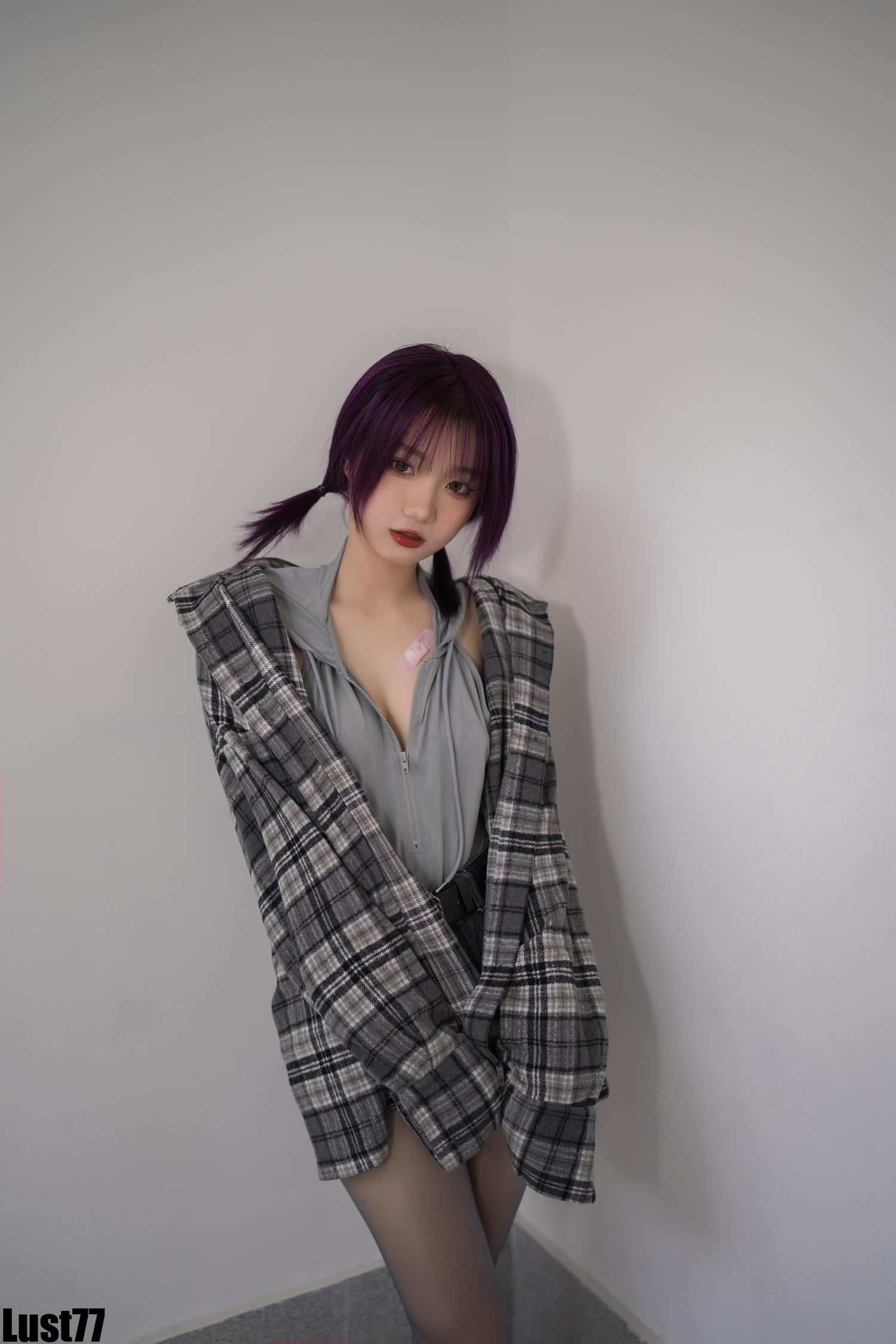 柒柒要乖哦 小灰兔 [70P1V-559MB]