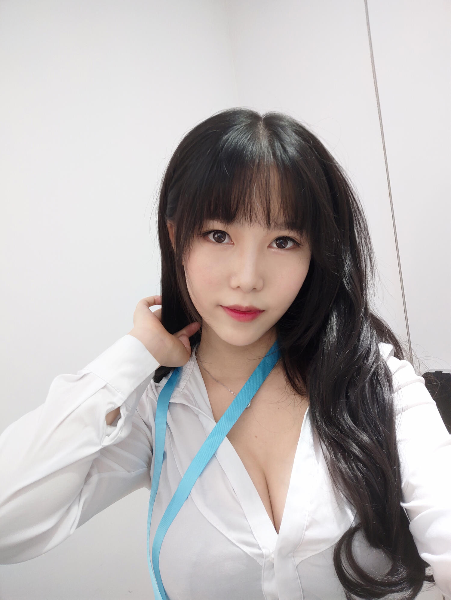 抖娘-利世 - OL自拍 [31P]