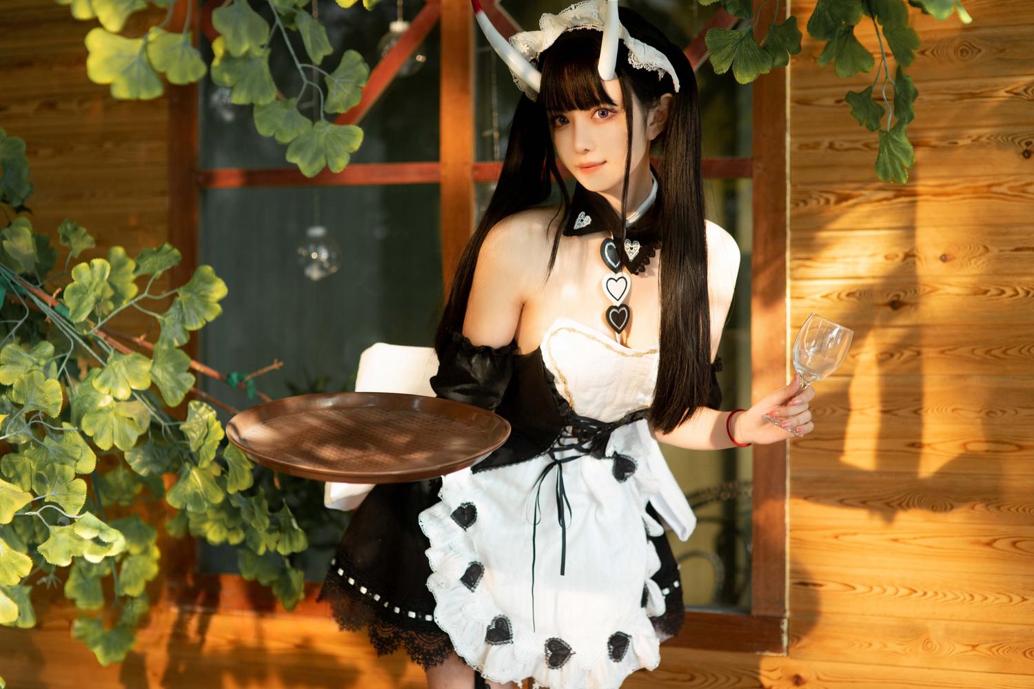 Shika小鹿鹿 能代女仆 [44P-192MB]