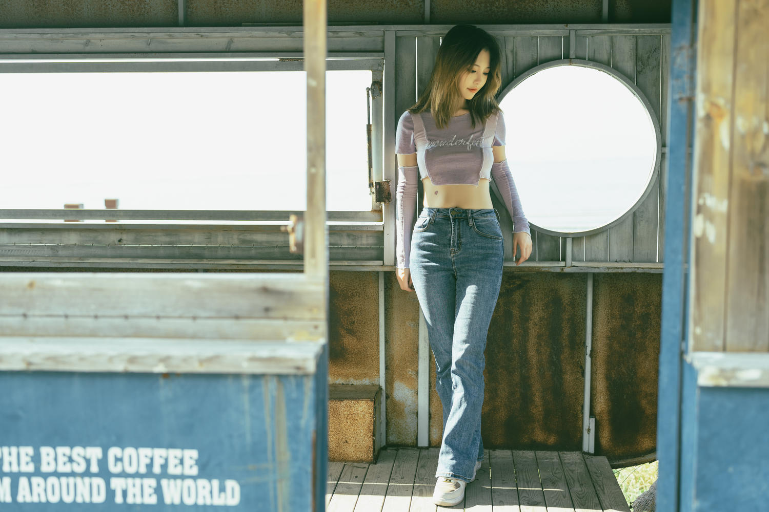 桃良阿宅 游玩 [9P-54MB]