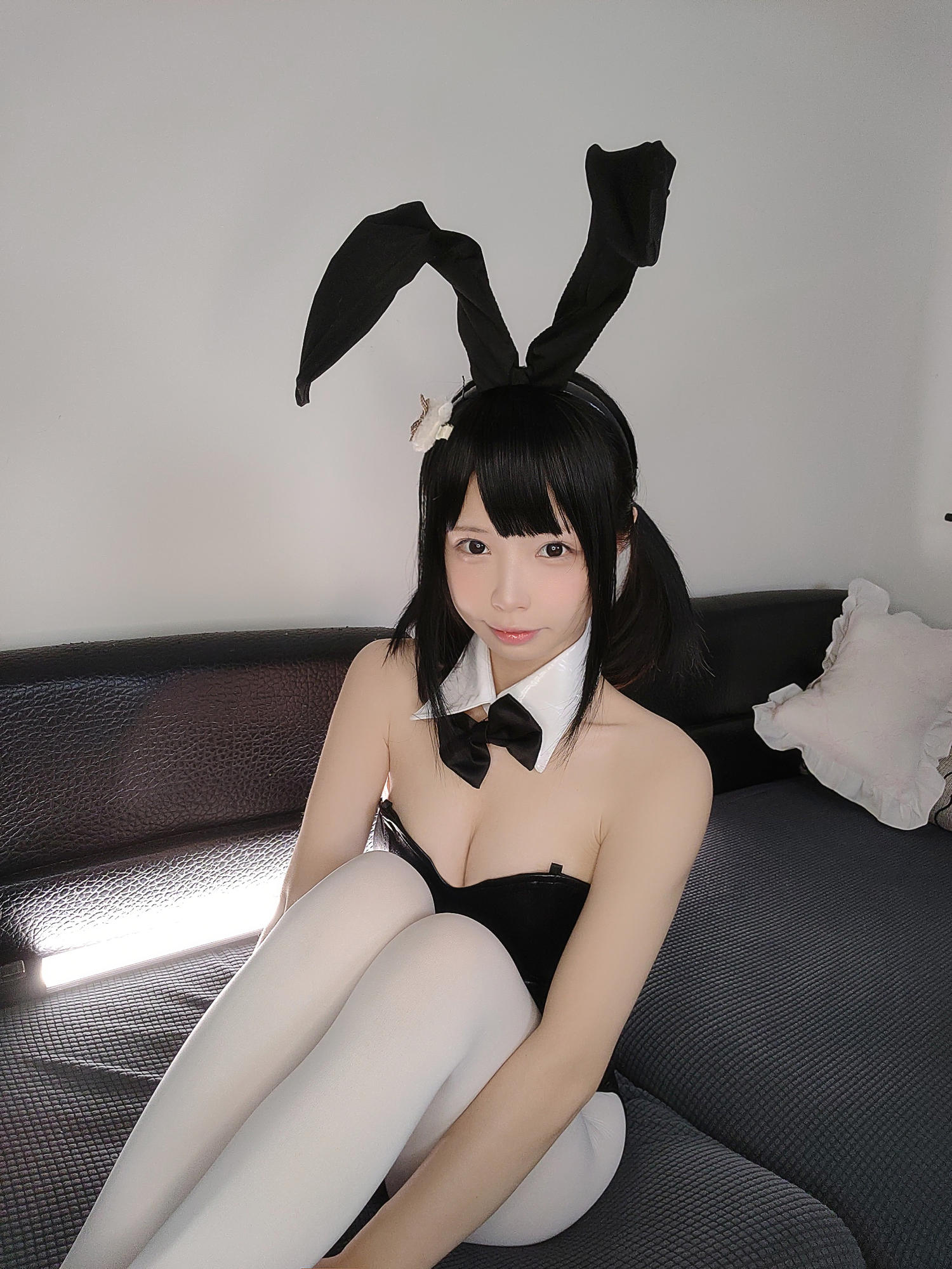 十万珍吱伏特 白丝兔女郎 [60P-116MB]