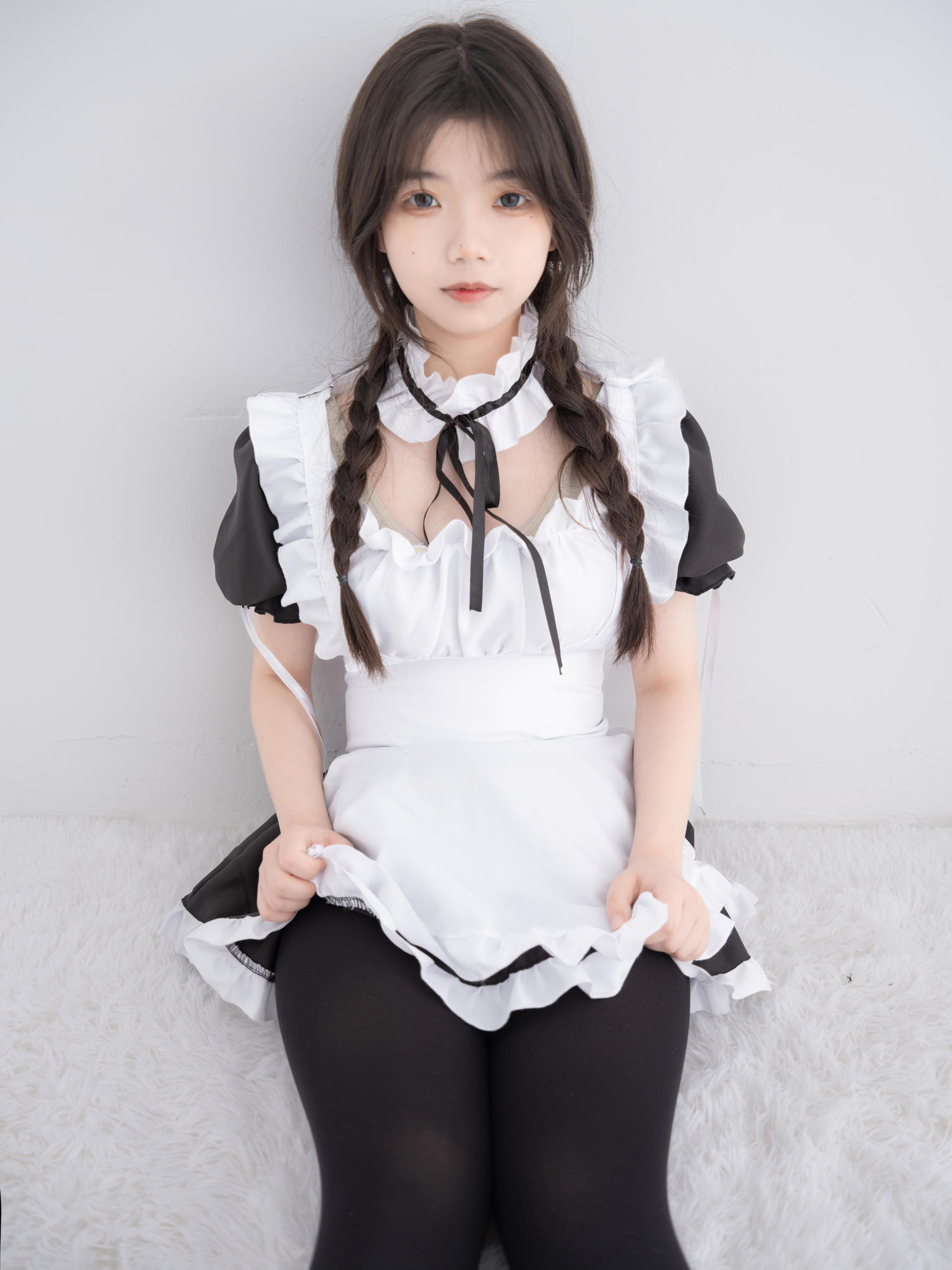 紧急企划 内部-007 奶昔 黑丝女仆 [50P1V-2.17GB]