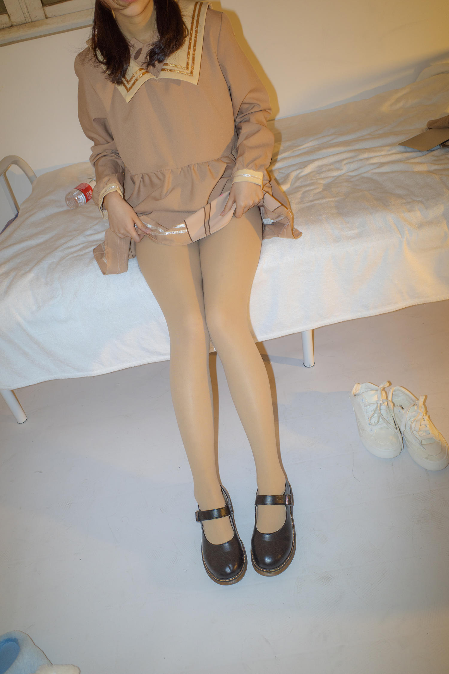 森萝财团 内部-012 小香 肉丝50D 套 白丝13D [114P-1.46GB]