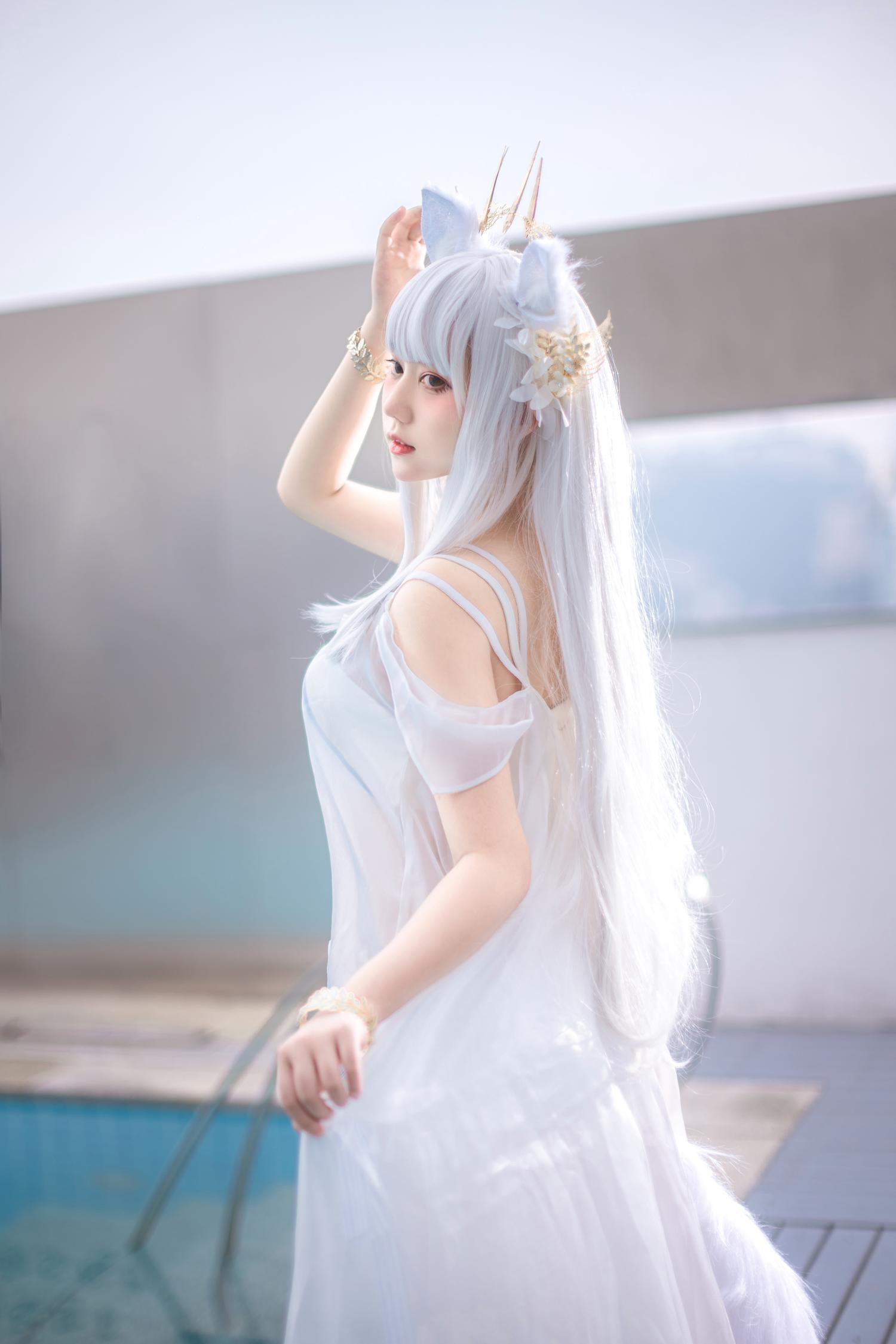 镜酱 - 白金泳装 [15P]