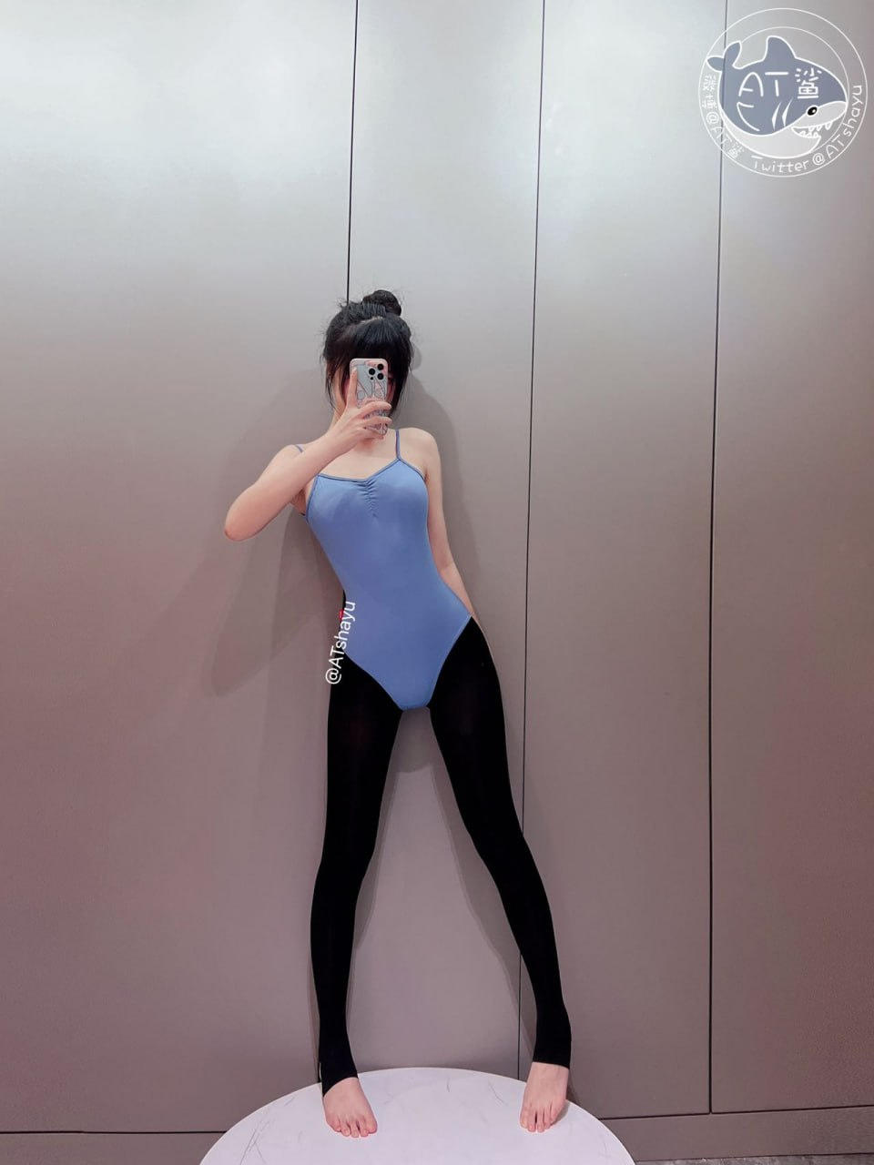 AT鲨 舞蹈室的少女 [52P-19MB]