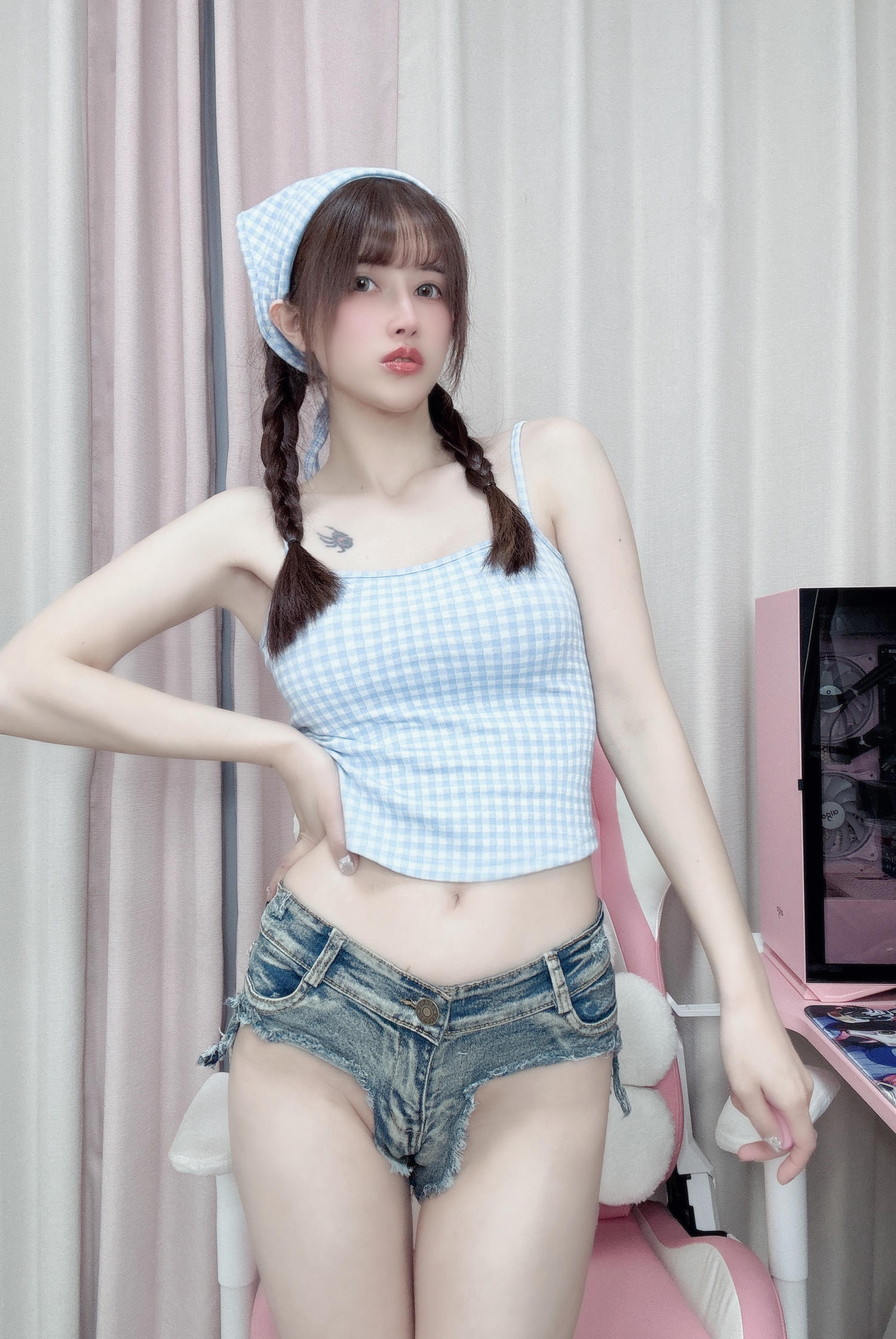 鹿八岁 家政服务 [40P1V-669MB]