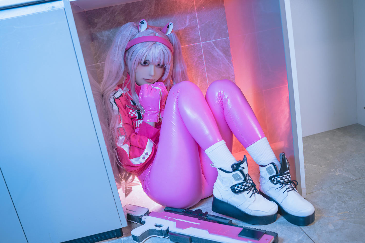 Quan冉有点饿 爱丽丝 [47P-321MB]