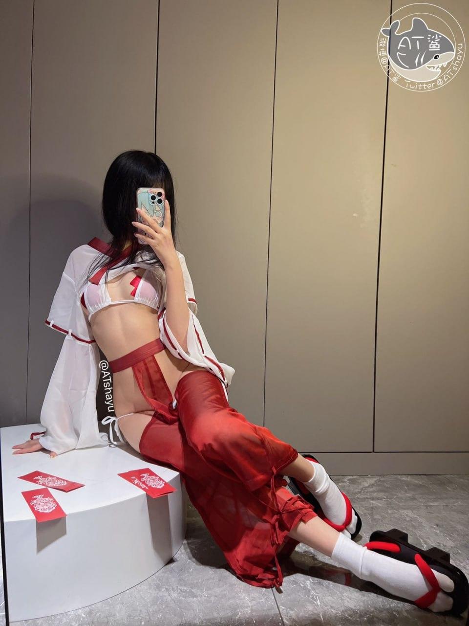 AT鲨 反差巫女 [30P1V-17MB]