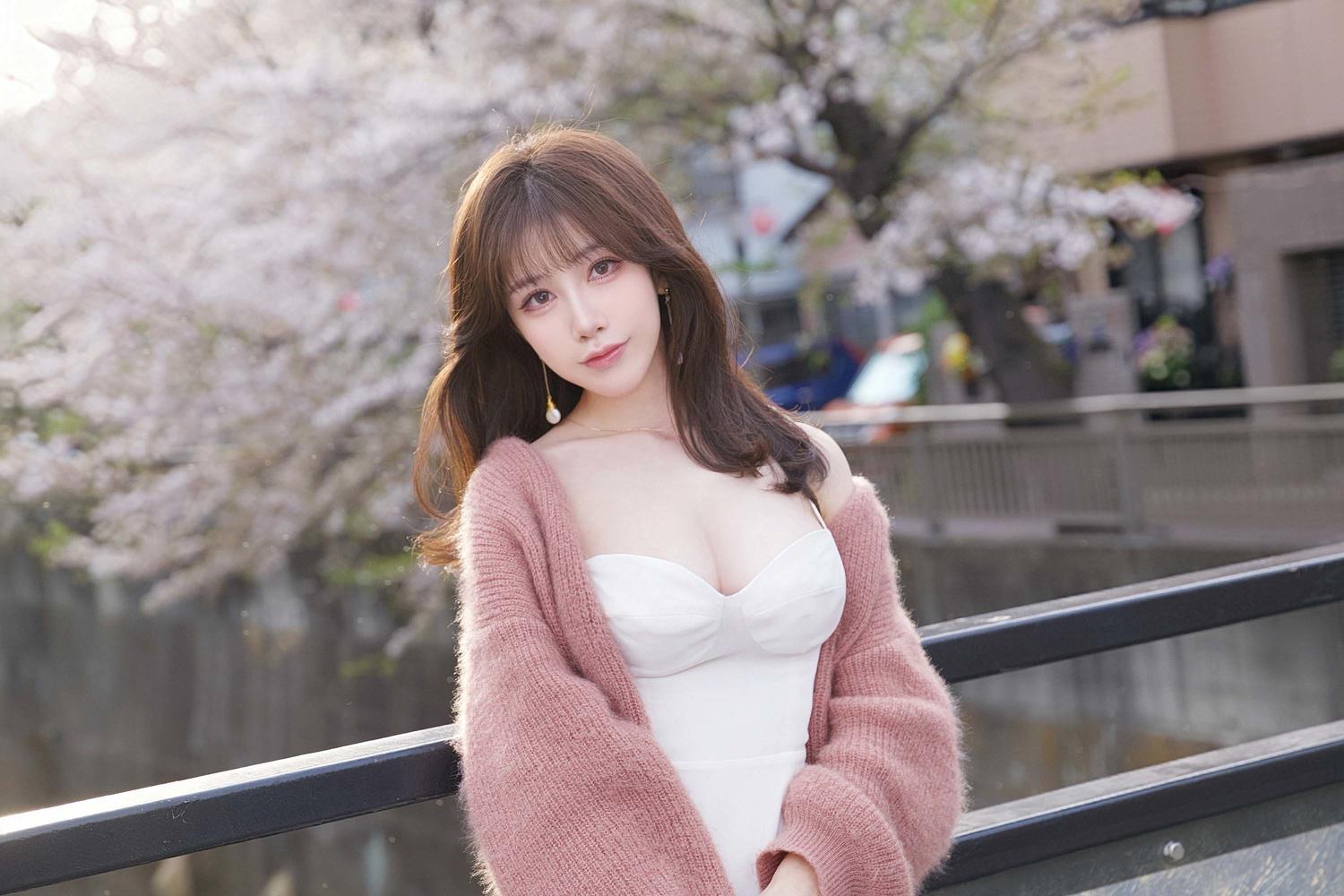 水淼aqua Fantia 2024年04月 桜が満開 [17P-10MB]