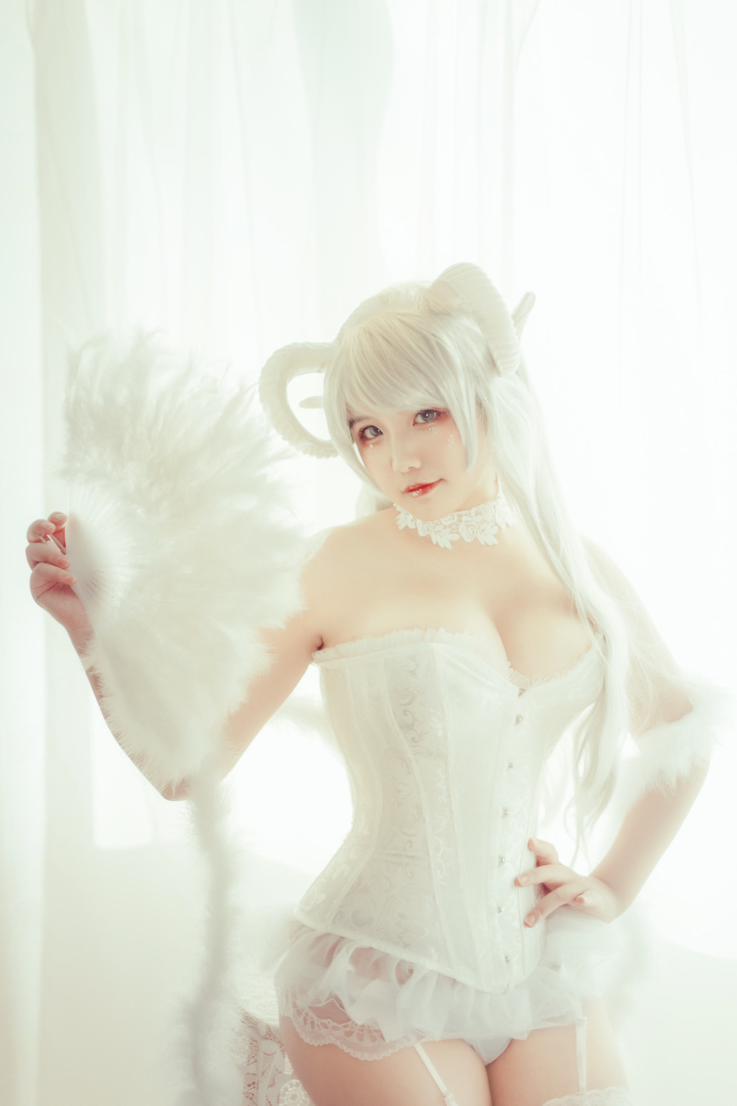 阿半今天很开心 白色 [24P-169MB]