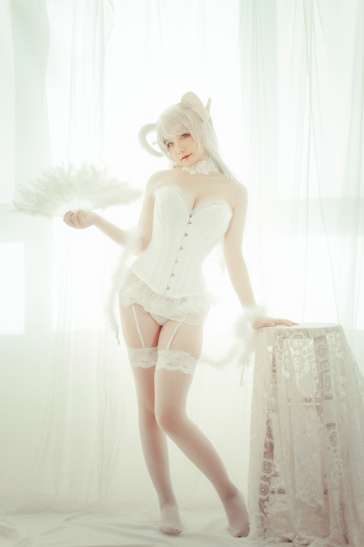 阿半今天很开心 白色 [24P-169MB]