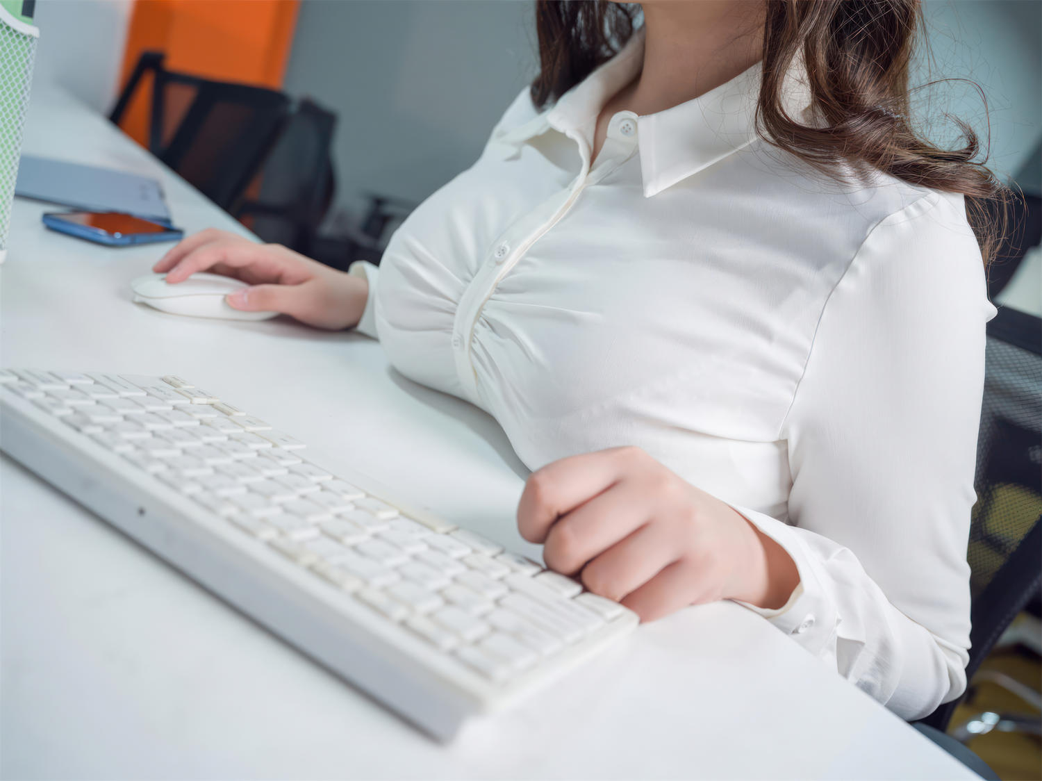 麻花麻花酱 OL白衬衫姐姐 [40P1V-213MB]