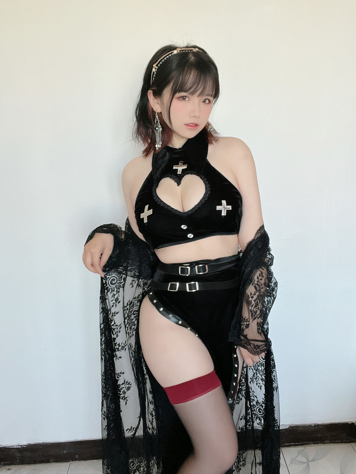 阿半今天很开心 猫猫修女 [42P1V-92MB]