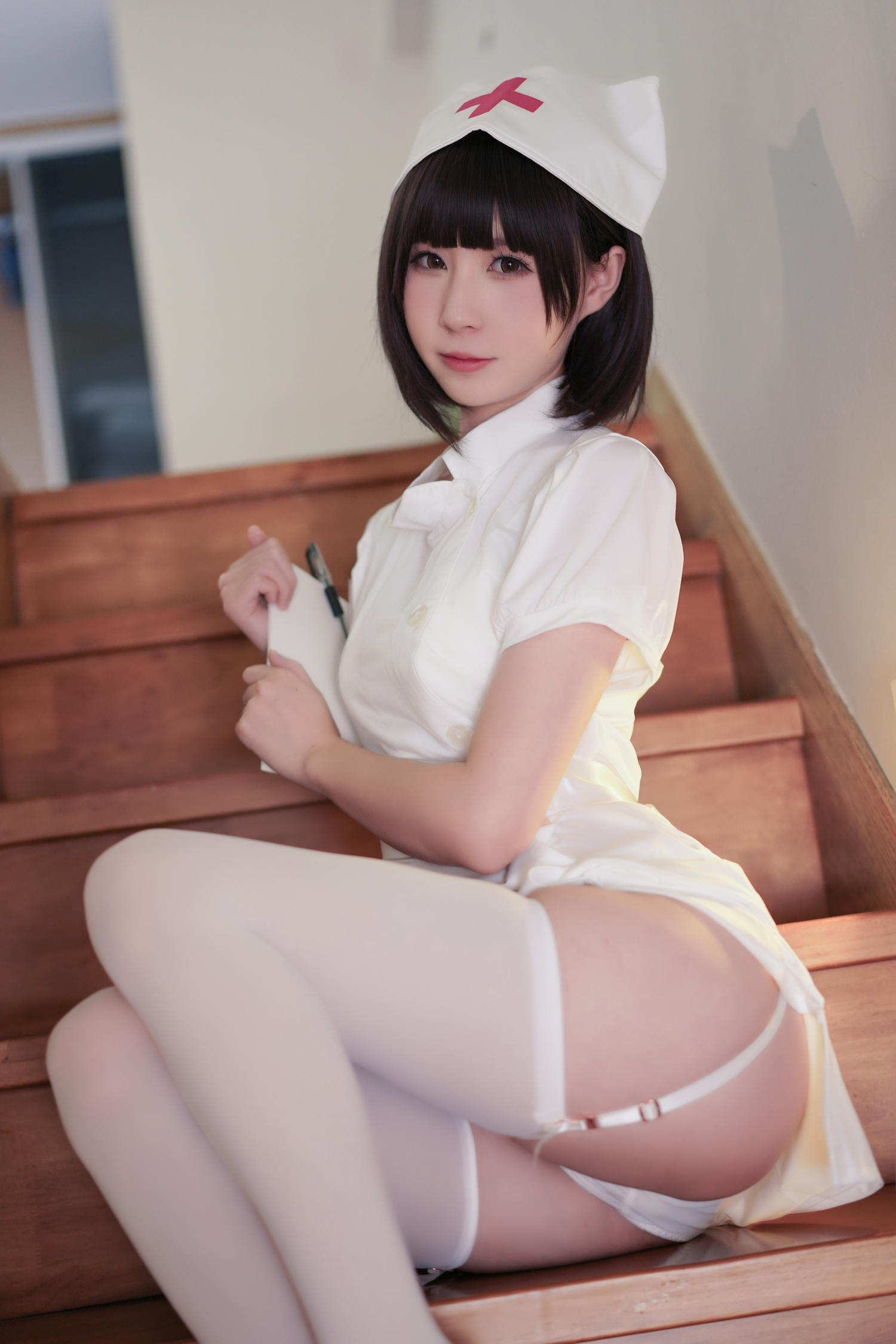 西园寺南歌 - 护士 [20P]