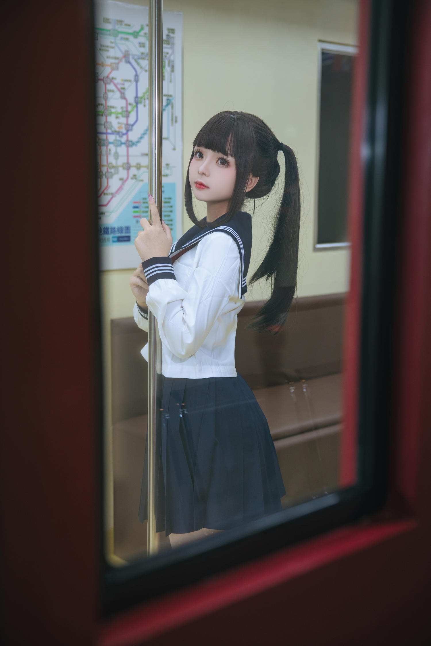 日奈娇 列车JK [140P-2.19GB]