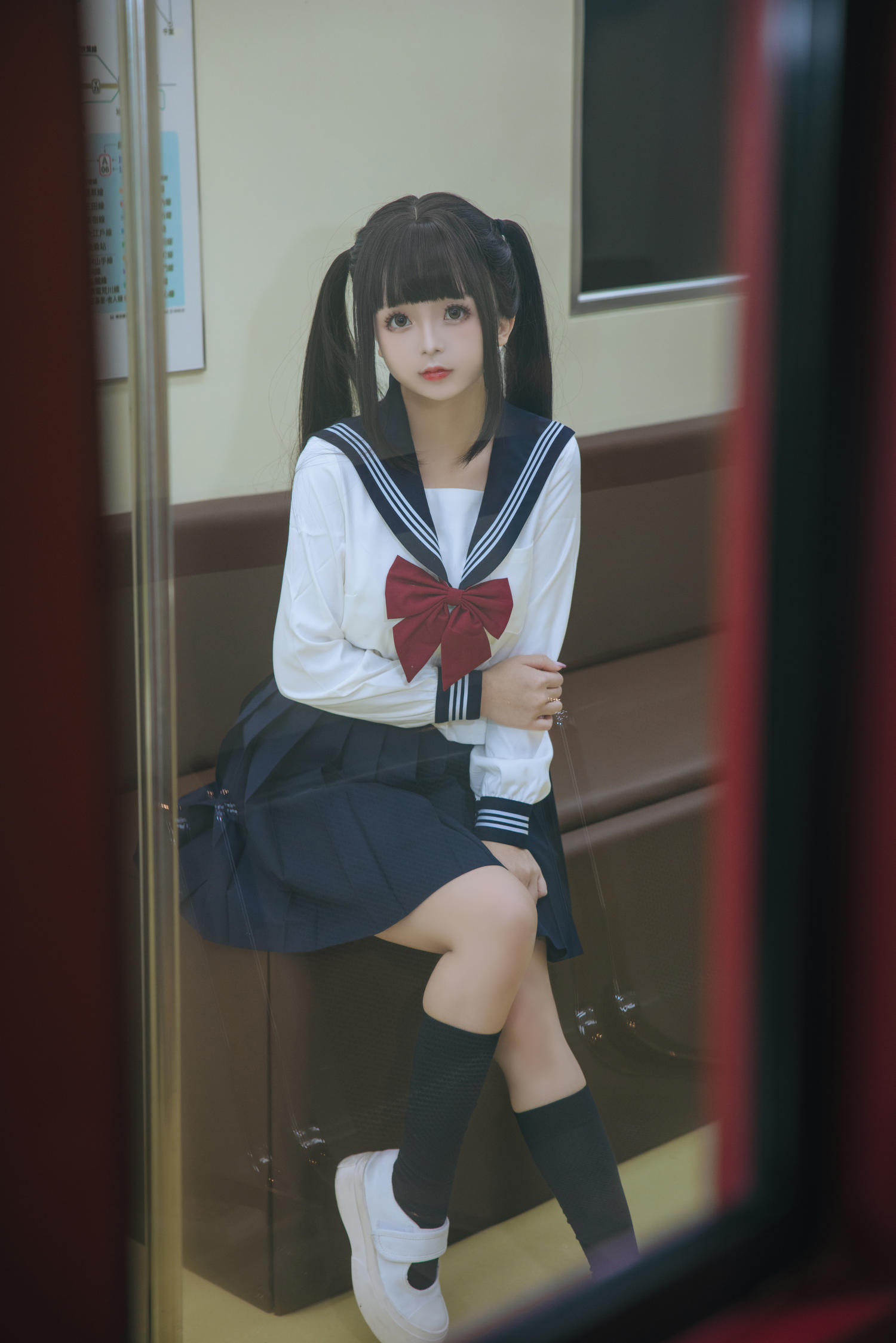 日奈娇 列车JK [140P-2.19GB]