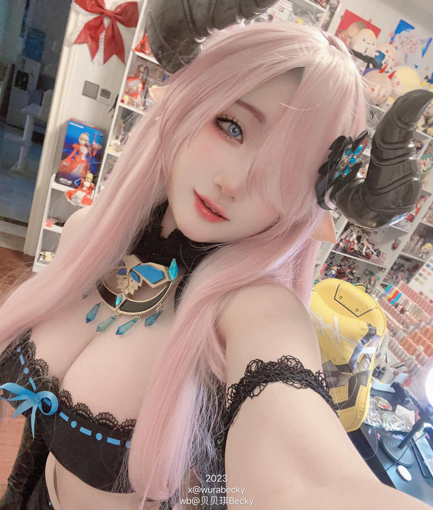 贝贝琪Becky 2023年04月 娜露梅亚 [25P-182MB]