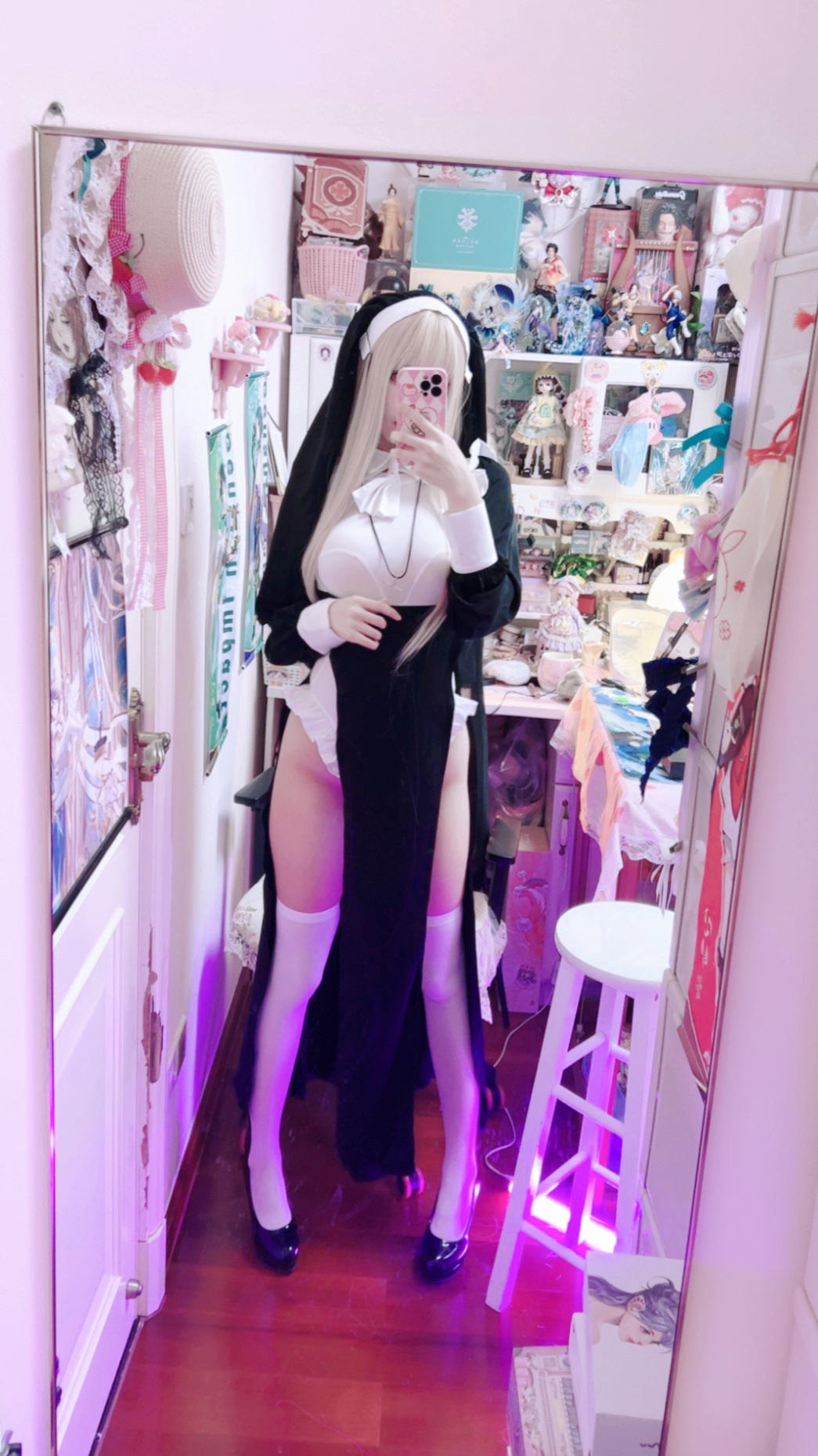 屑雪雪鸭 修女玛丽亚 光&影 [85P-59MB]