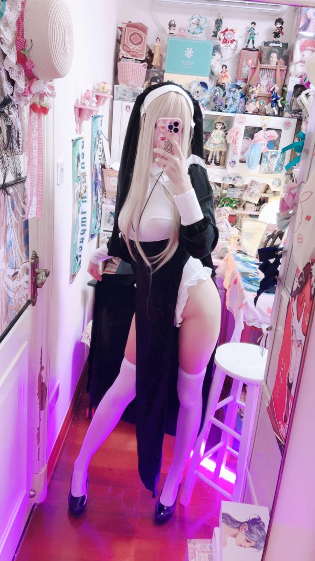 屑雪雪鸭 修女玛丽亚 光&影 [85P-59MB]