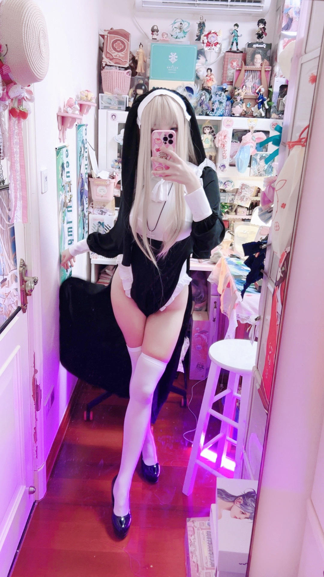 屑雪雪鸭 修女玛丽亚 光&影 [85P-59MB]