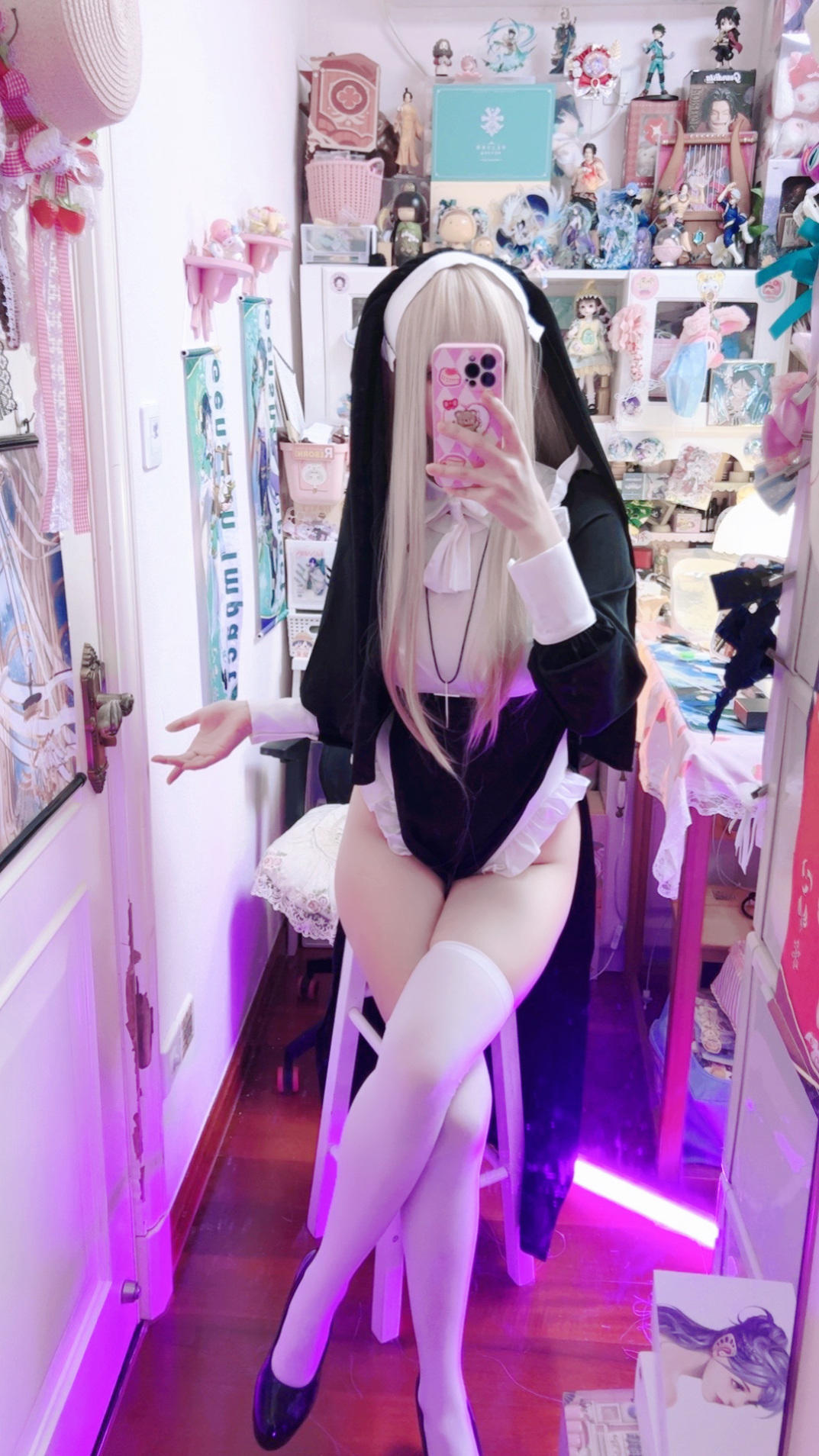 屑雪雪鸭 修女玛丽亚 光&影 [85P-59MB]