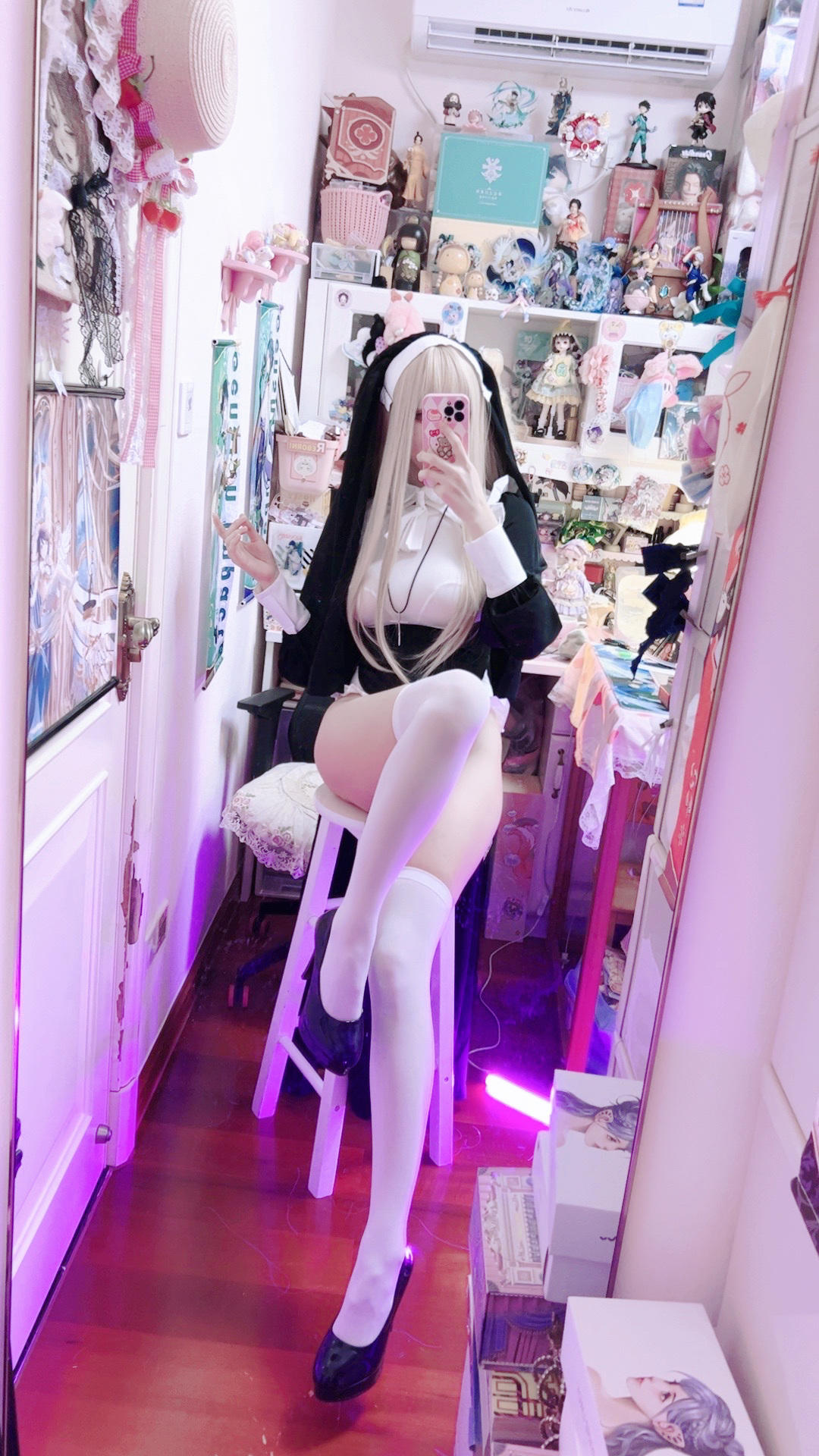 屑雪雪鸭 修女玛丽亚 光&影 [85P-59MB]