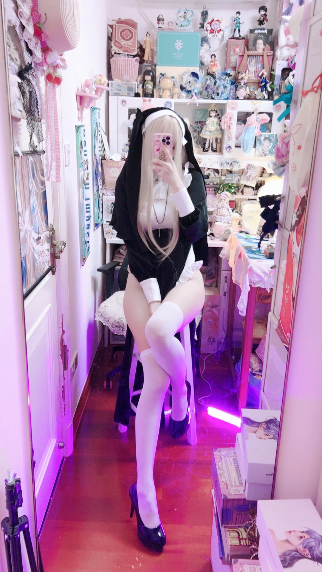 屑雪雪鸭 修女玛丽亚 光&影 [85P-59MB]