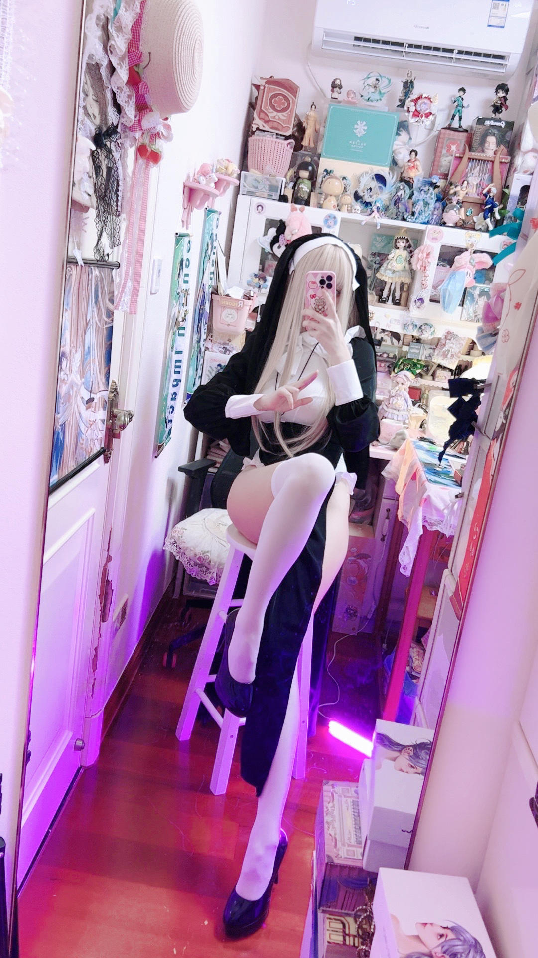 屑雪雪鸭 修女玛丽亚 光&影 [85P-59MB]