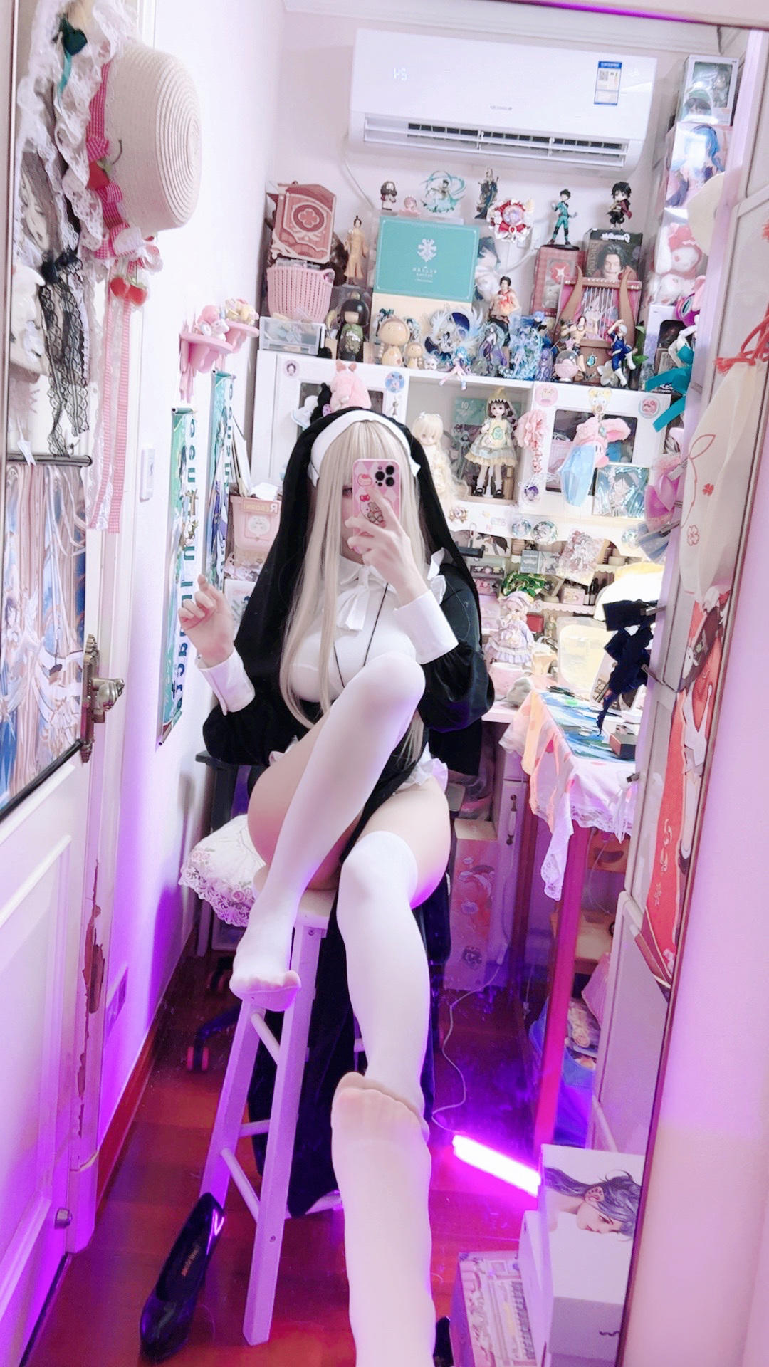 屑雪雪鸭 修女玛丽亚 光&影 [85P-59MB]