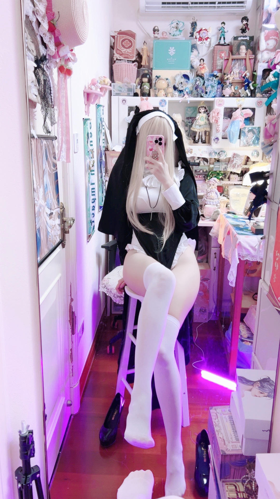 屑雪雪鸭 修女玛丽亚 光&影 [85P-59MB]