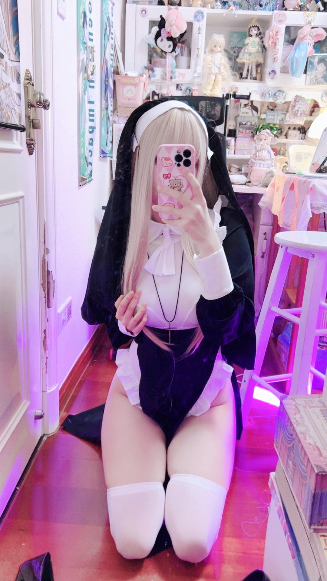 屑雪雪鸭 修女玛丽亚 光&影 [85P-59MB]