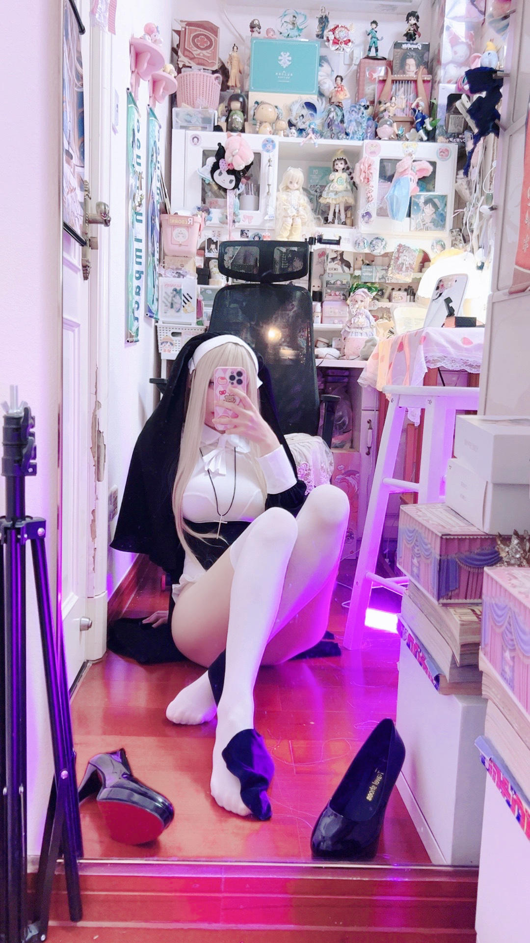 屑雪雪鸭 修女玛丽亚 光&影 [85P-59MB]