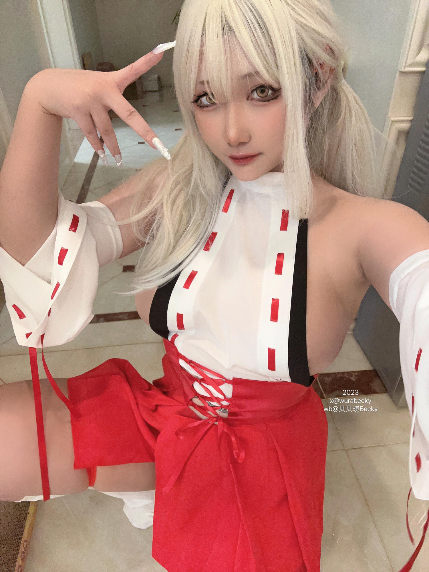 贝贝琪Becky 2023年05月 双拼巫女 [19P-123MB]