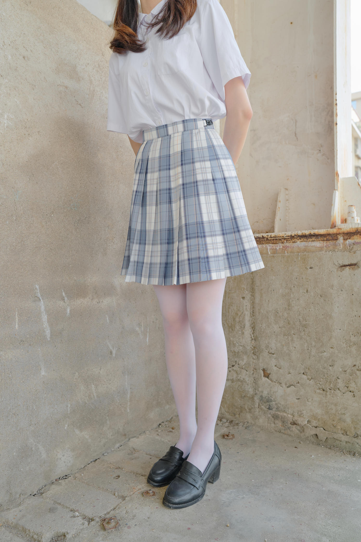 森萝财团 内部-019 小七 JK白丝 13D [106P1V-2.99GB]