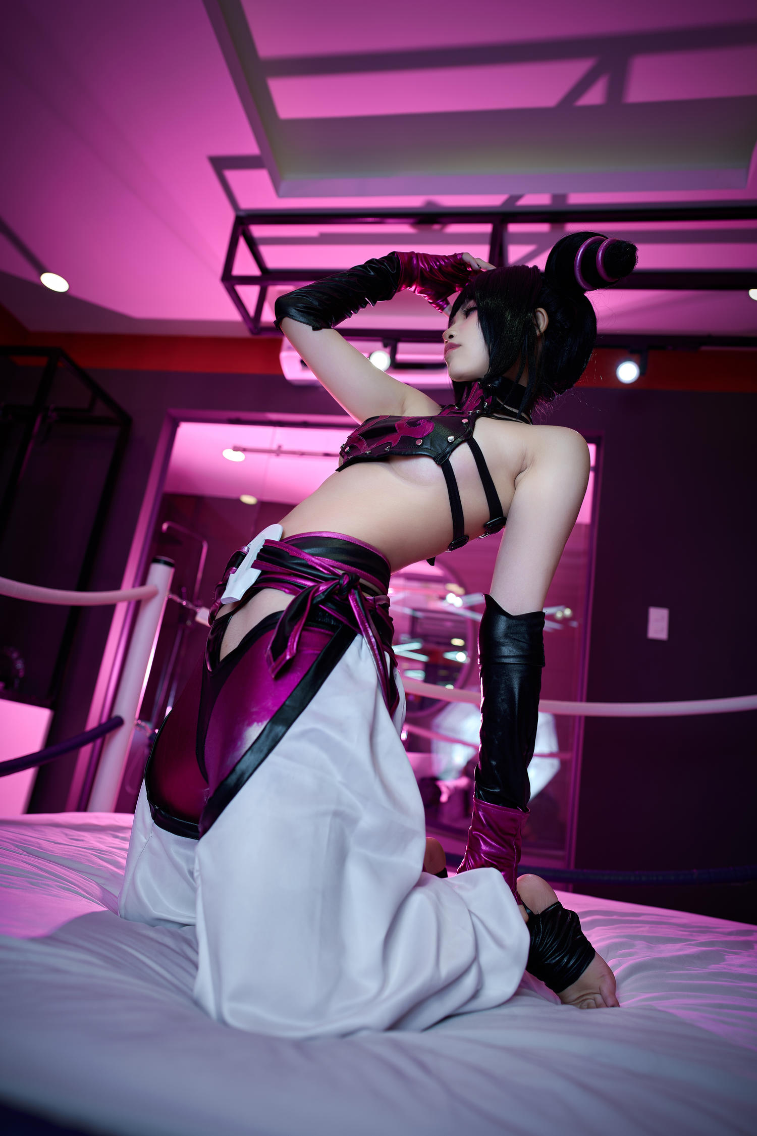 ZinieQ Juri Han [39P-295MB]