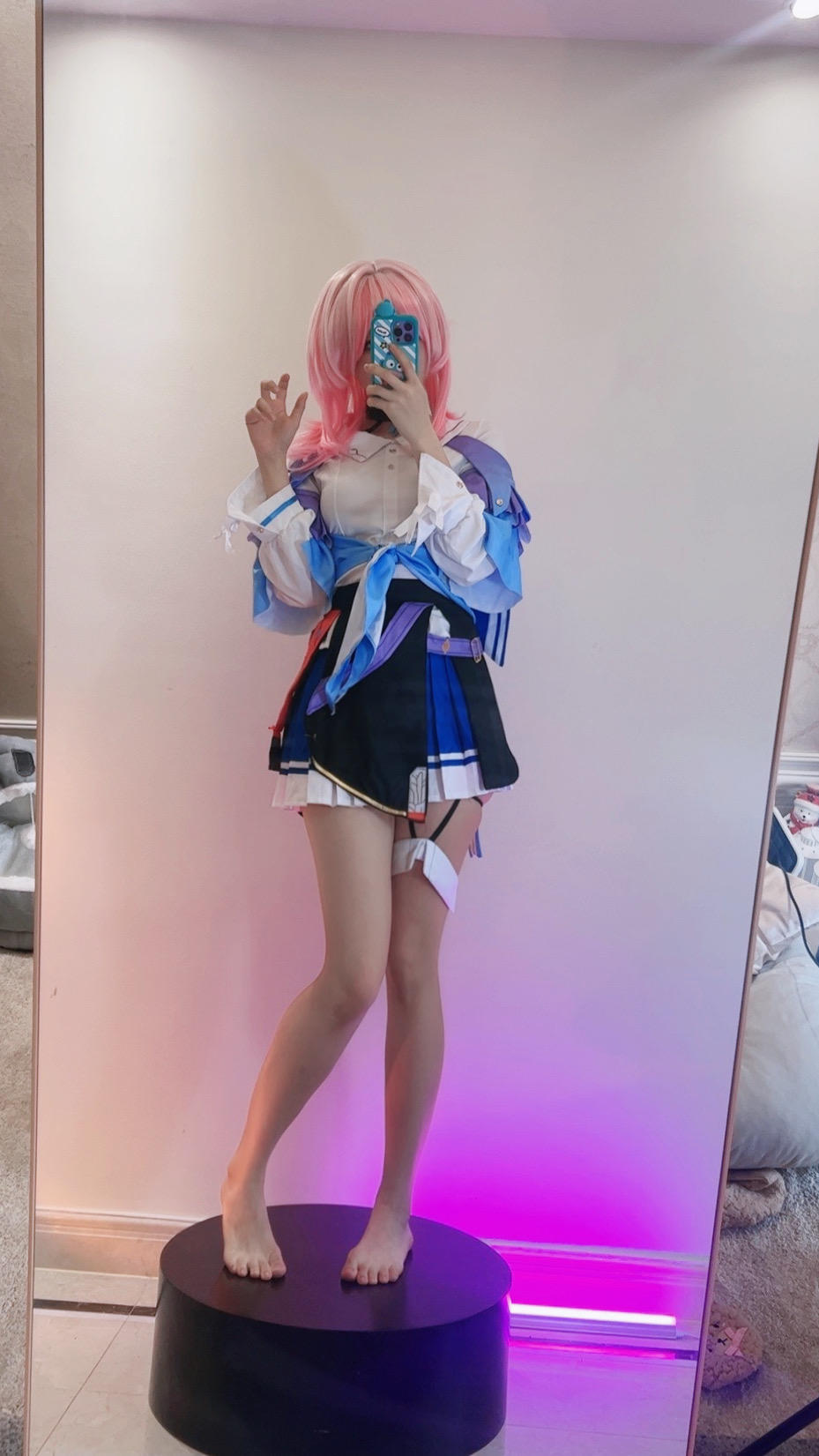 屑雪雪鸭 三月七 [49P-14MB]