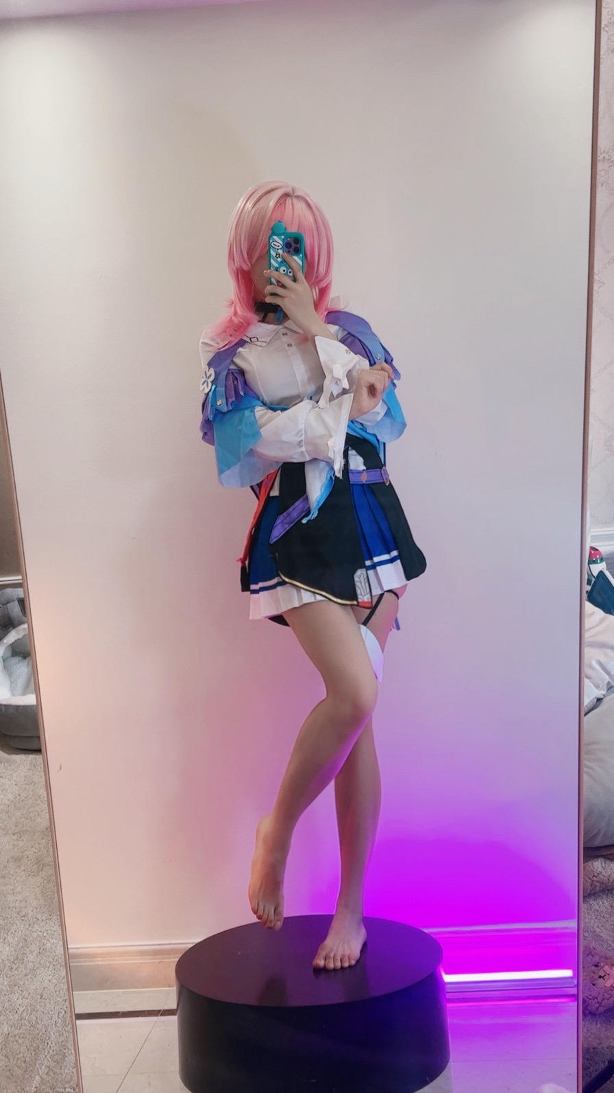 屑雪雪鸭 三月七 [49P-14MB]