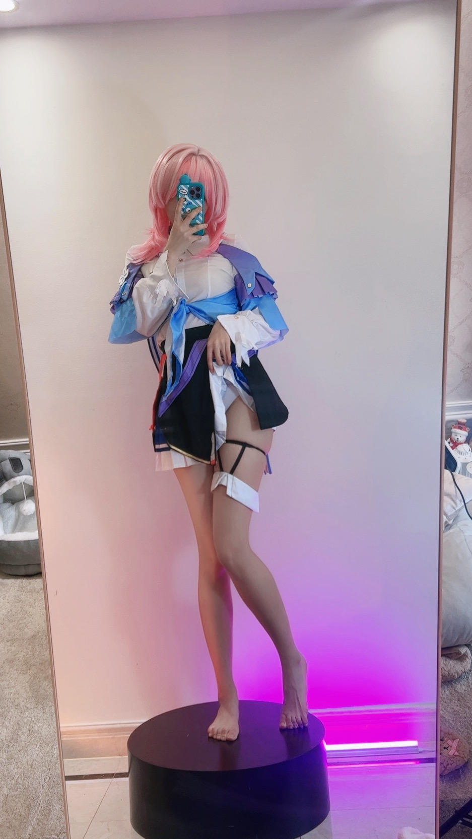 屑雪雪鸭 三月七 [49P-14MB]