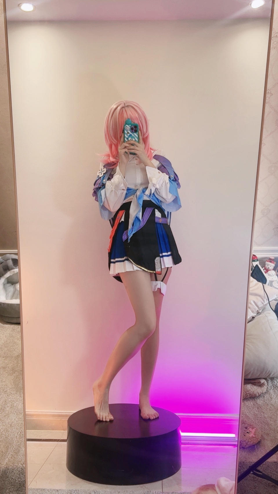 屑雪雪鸭 三月七 [49P-14MB]