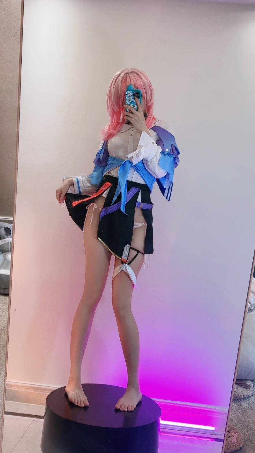 屑雪雪鸭 三月七 [49P-14MB]