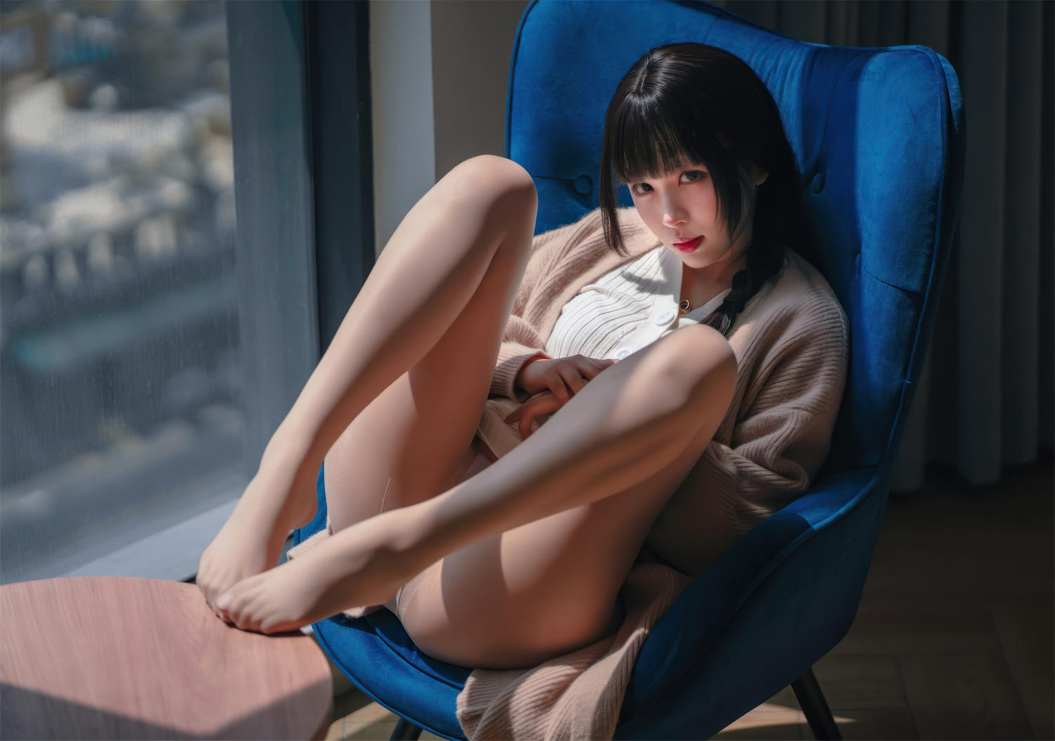 轩萧学姐 肉丝家妻 [70P-555MB]