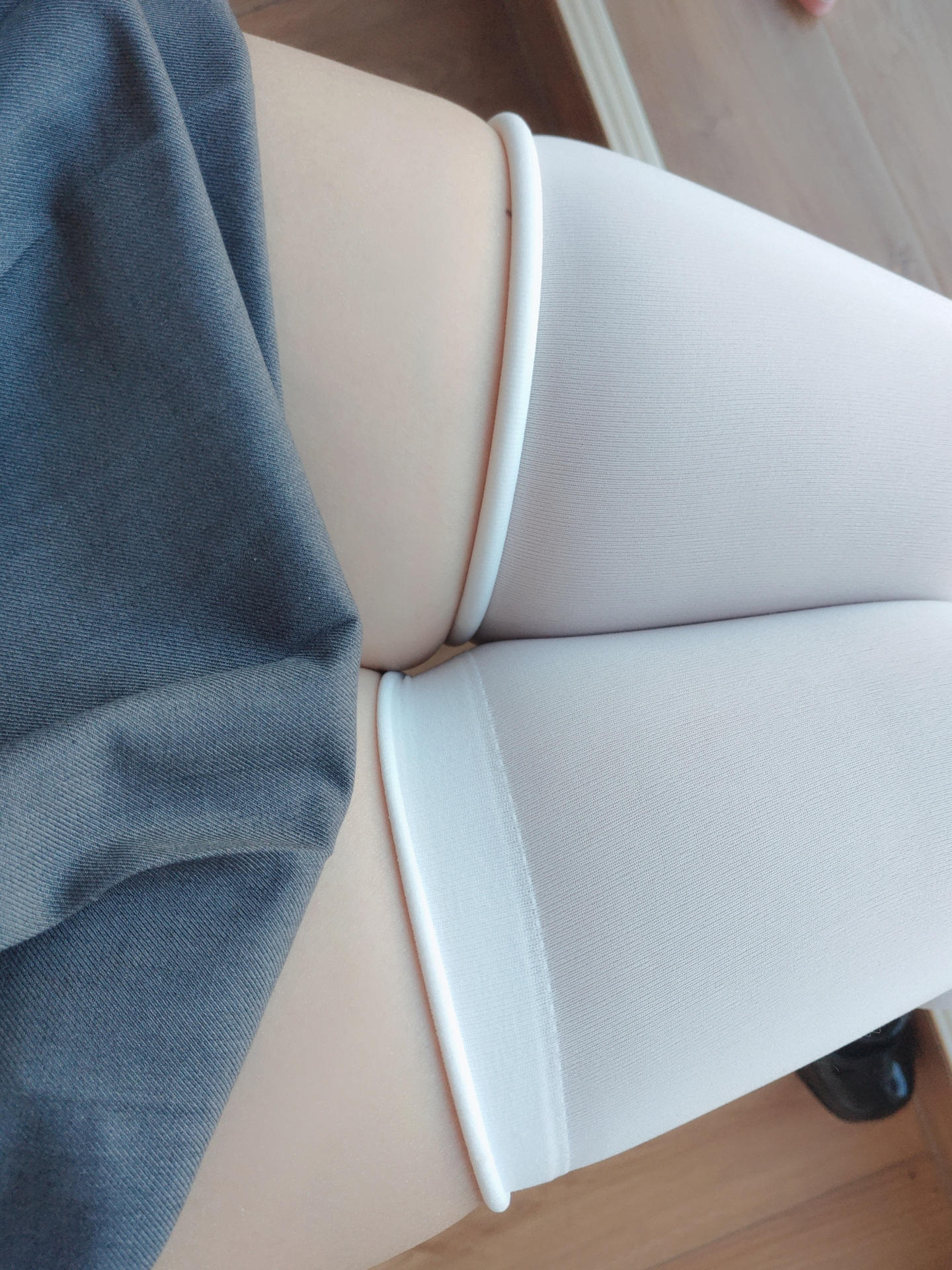 日奈娇 课桌捆绑 [150P3V-1.34GB]