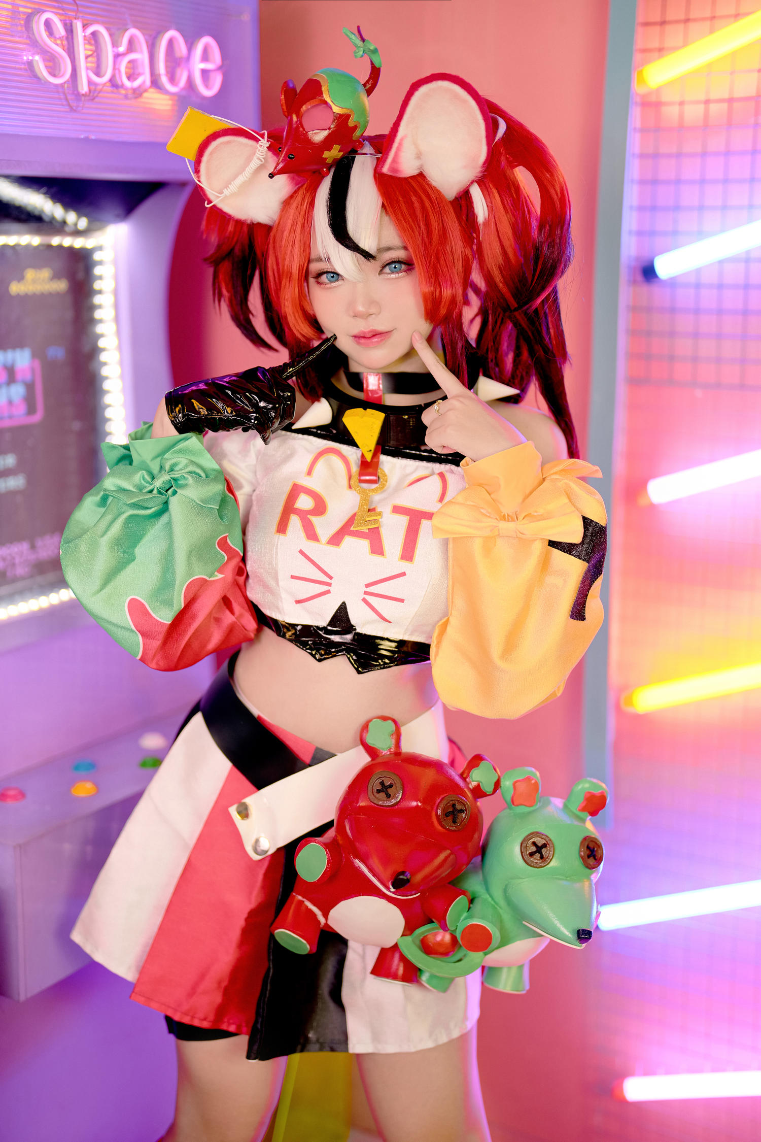 ZinieQ Hakos Baelz [26P-215MB]