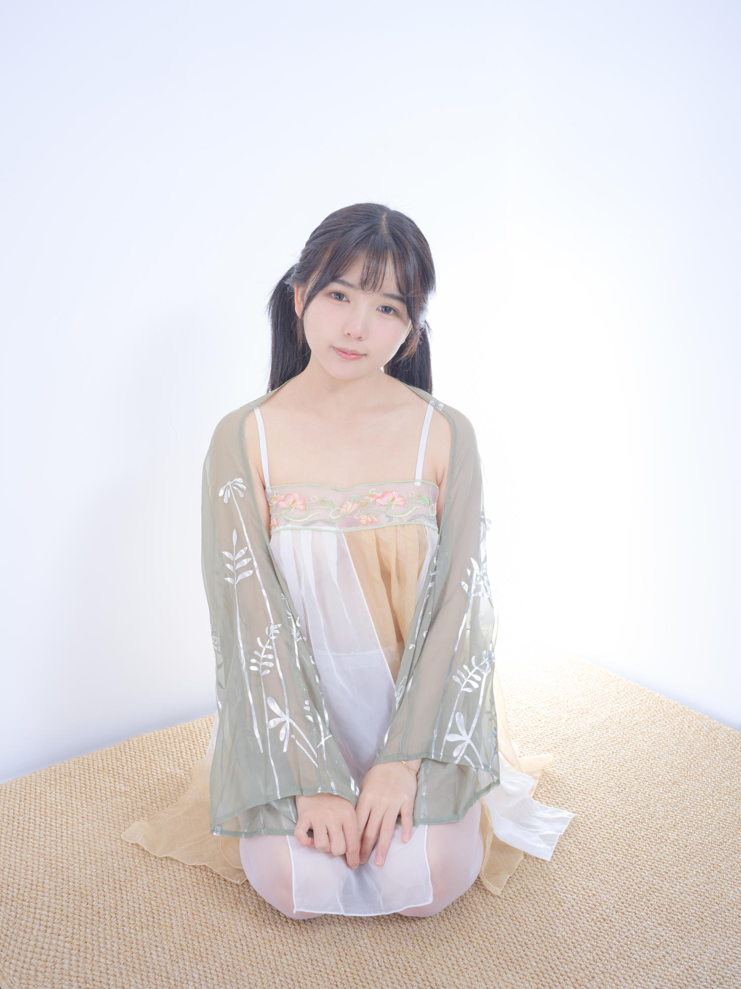 森萝财团 晴涩-016 乃晴 古装白丝 [78P1V-6.13GB]