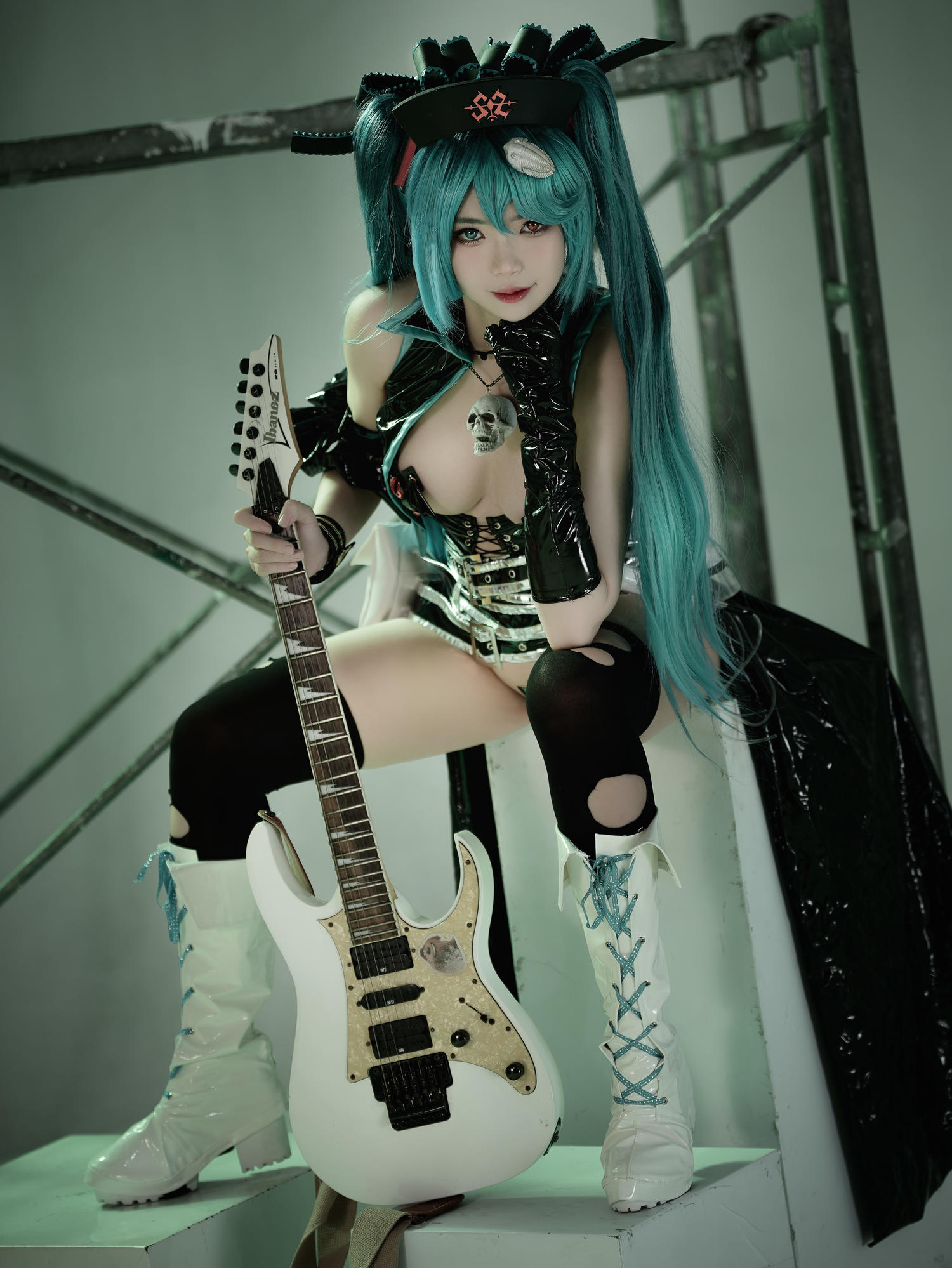 ZinieQ Calne Ca Vocaloid [41P8V-630MB]