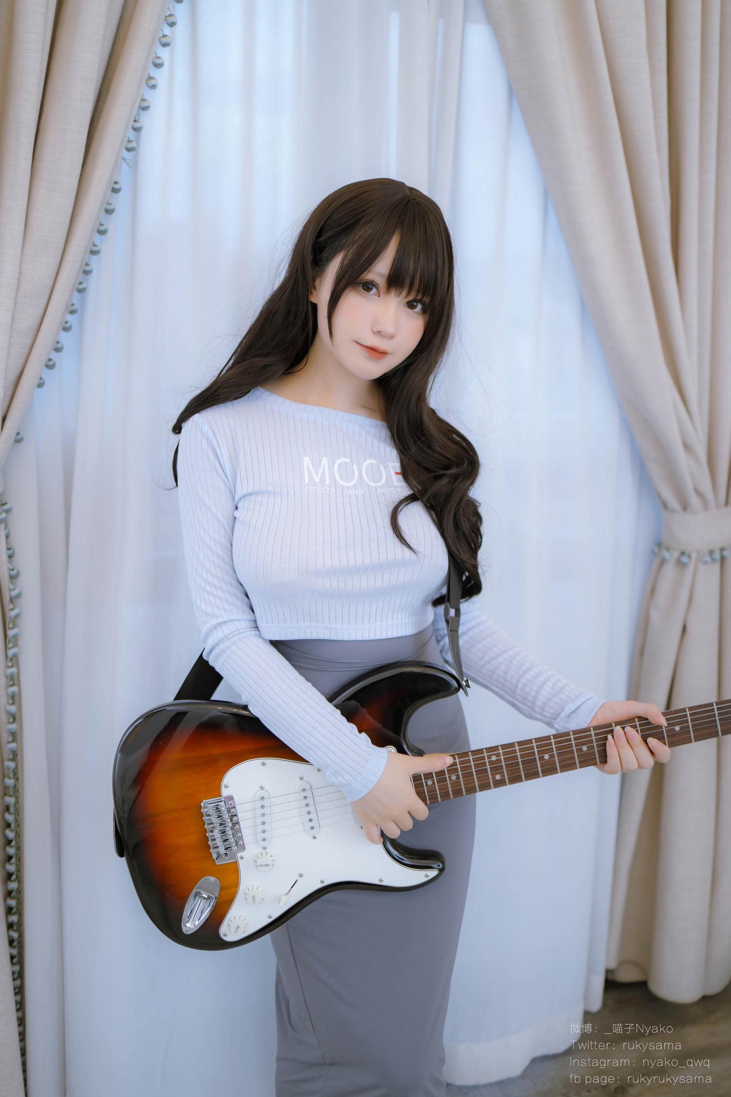 Nyako喵子 吉他妹妹 连衣裙 [71P1V-712MB]